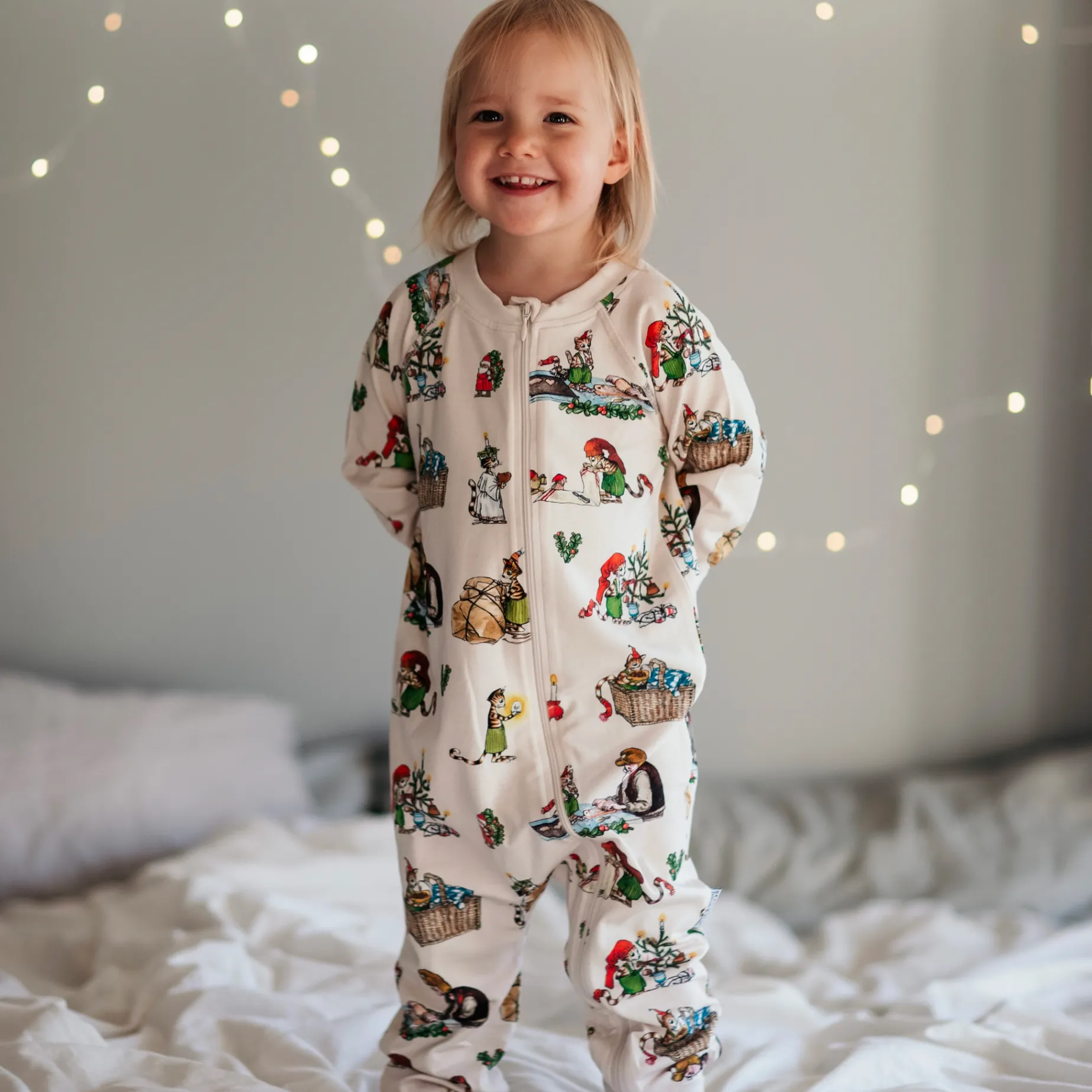 Pyjamas Pettson och Findus Beige -Julpyjamas