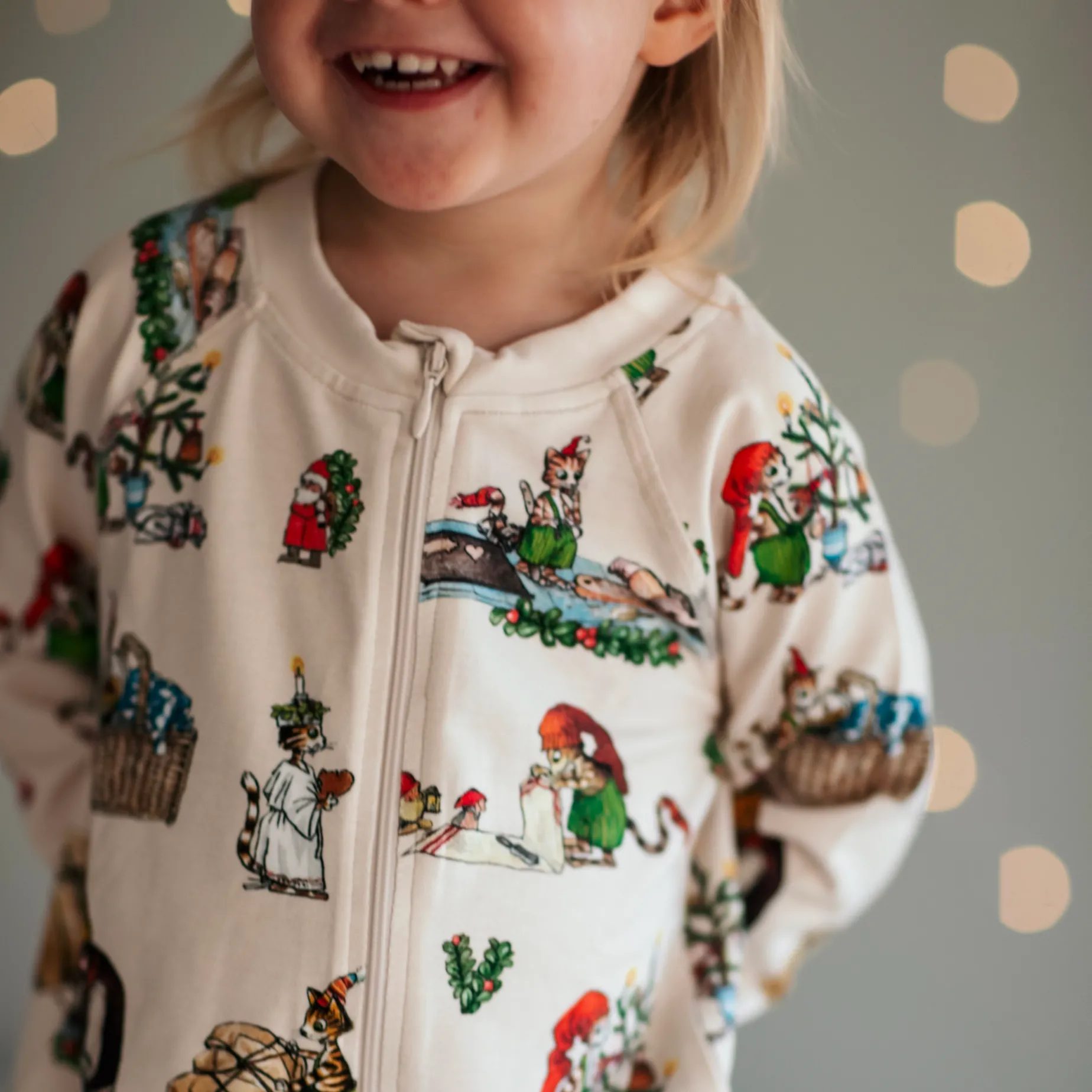 Pyjamas Pettson och Findus Beige -Julpyjamas