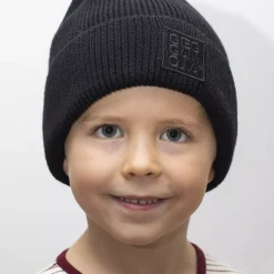 Stickad mössa Svart