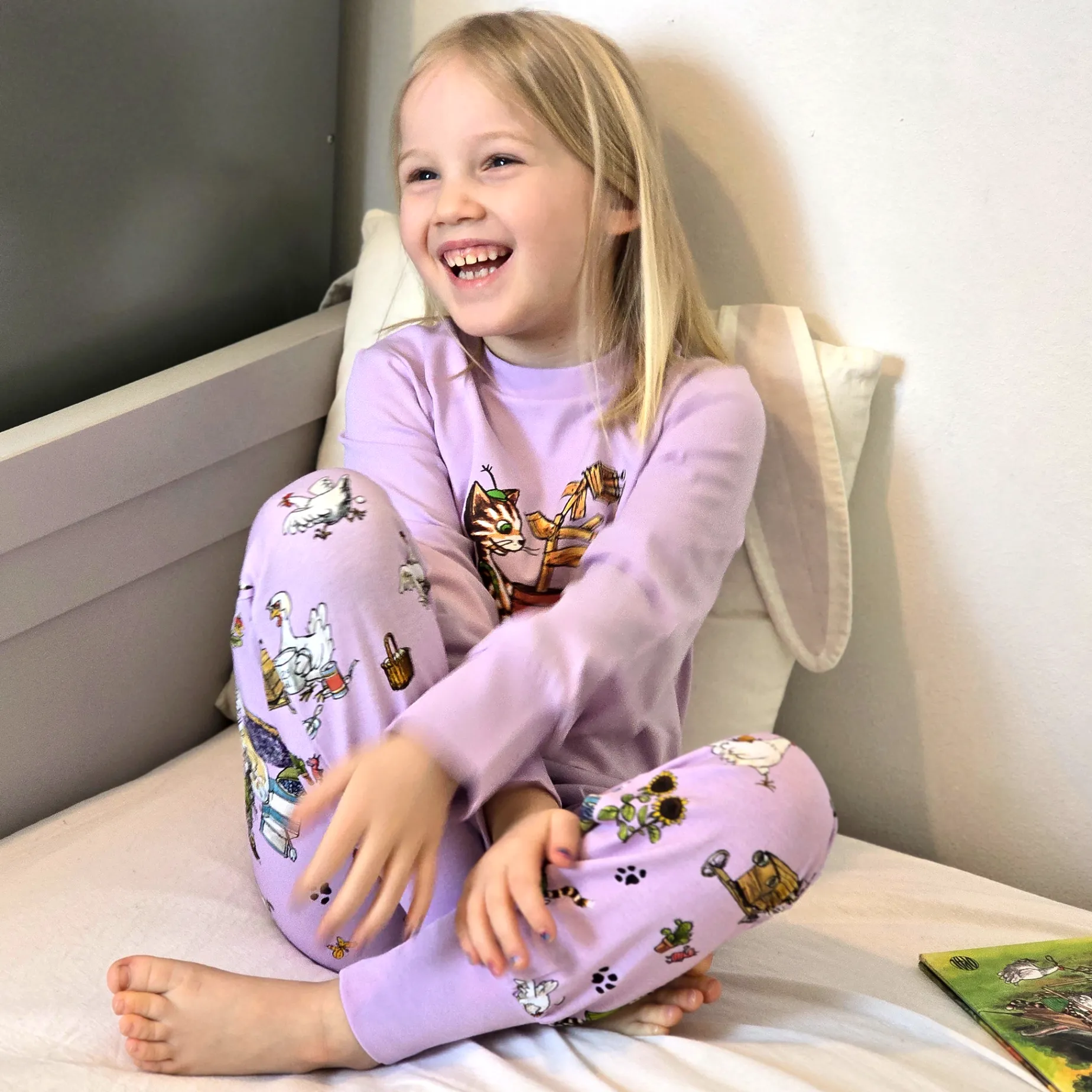 Tvådelad pyjamas Pettson och Findus Lila
